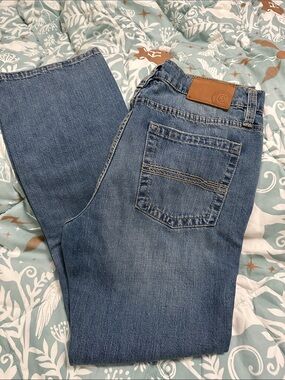 Classic Straight-Leg Men's Jeans in Medium Blue